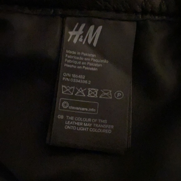 H&M Black Mini Genuine Leather Skirt. Condition is NWOT premium quality limited - Picture 7 of 13